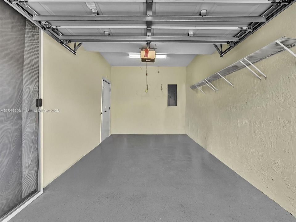 Recently Rented: $3,600 (3 beds, 2 baths, 1653 Square Feet)