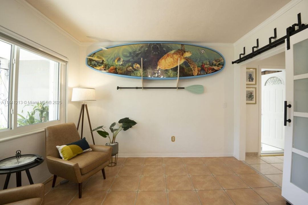 For Sale: $1,200,000 (3 beds, 2 baths, 1536 Square Feet)