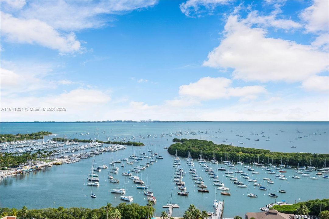 Recently Sold: $1,299,000 (2 beds, 2 baths, 1098 Square Feet)