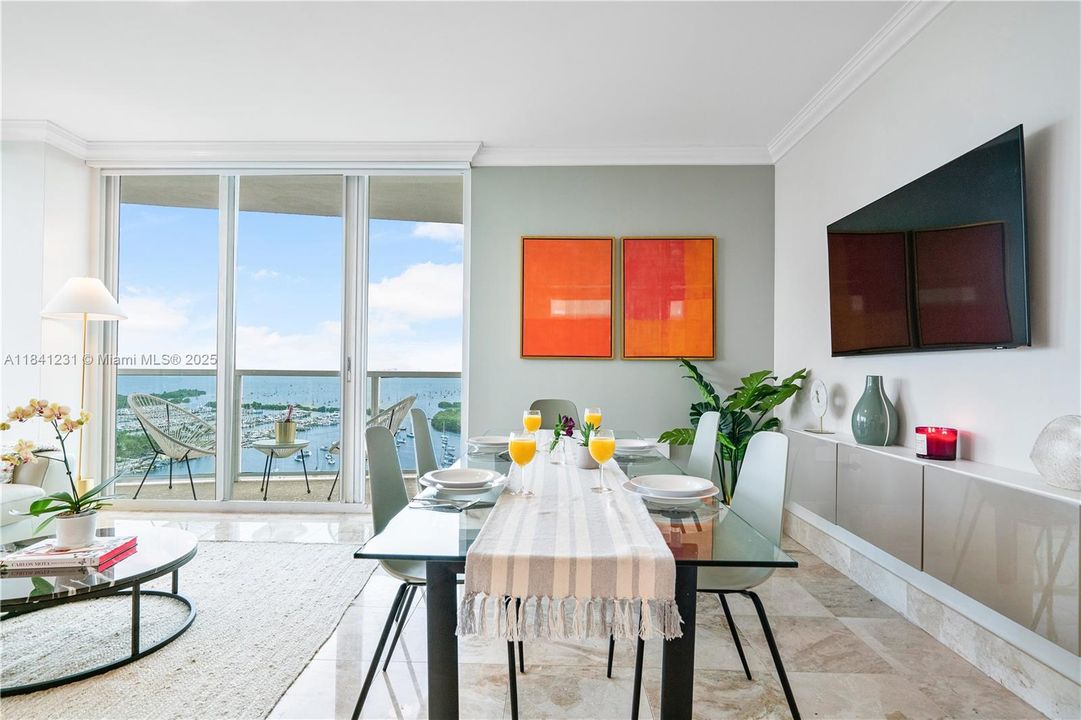 Recently Sold: $1,299,000 (2 beds, 2 baths, 1098 Square Feet)