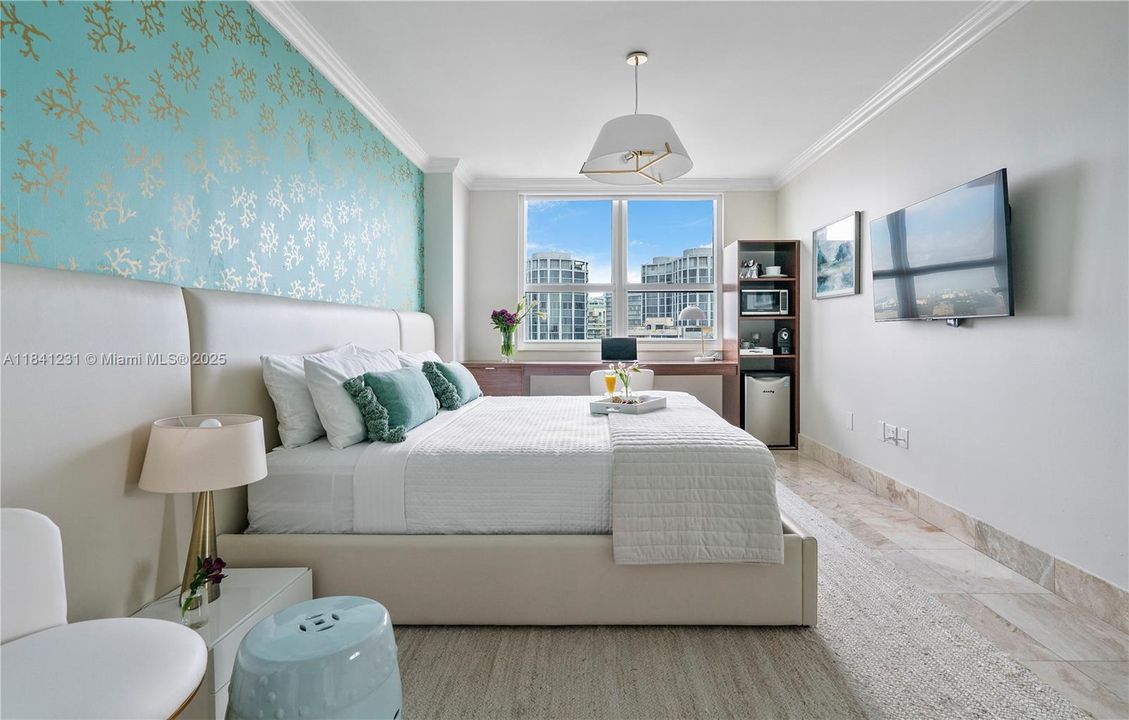 Recently Sold: $1,299,000 (2 beds, 2 baths, 1098 Square Feet)