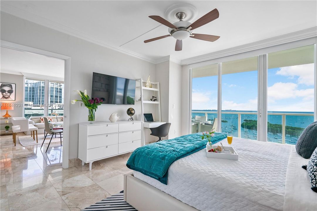 Recently Sold: $1,299,000 (2 beds, 2 baths, 1098 Square Feet)