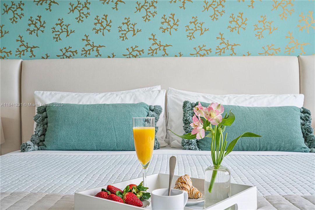 Recently Sold: $1,299,000 (2 beds, 2 baths, 1098 Square Feet)