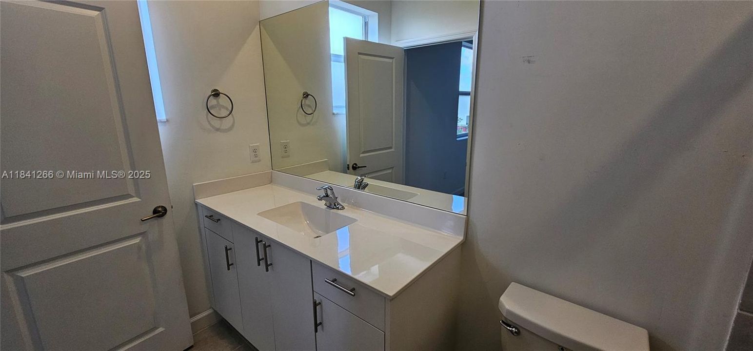 На продажу: $345,000 (3 спален, 2 ванн, 1612 Квадратных фут)