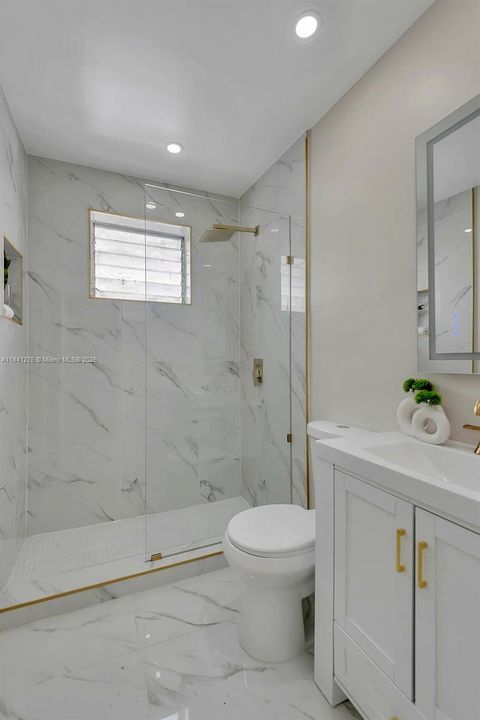 最近租的: $2,600 (1 贝兹, 1 浴室, 736 平方英尺)