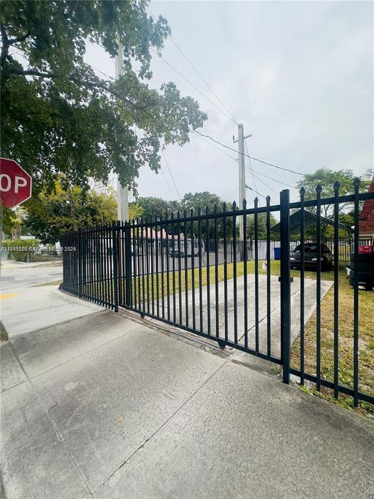 En Venta: $1,200,000 (0 camas, 0 baños, 2880 Pies cuadrados)