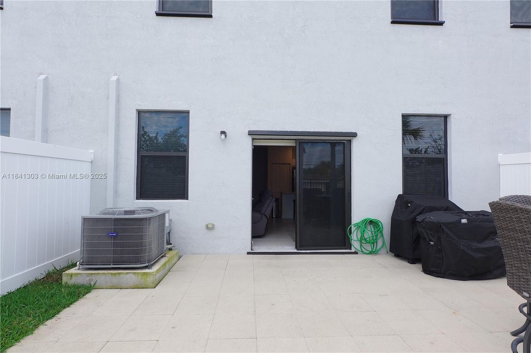 待售: $540,000 (3 贝兹, 2 浴室, 1419 平方英尺)