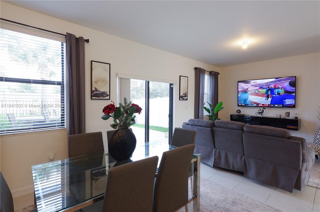 待售: $540,000 (3 贝兹, 2 浴室, 1419 平方英尺)