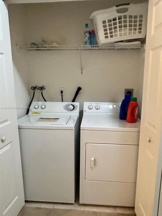 Недавно продано: $499,000 (3 спален, 2 ванн, 1452 Квадратных фут)