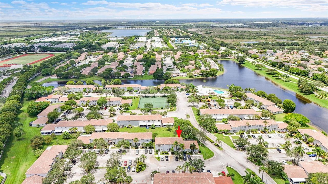 En Venta: $448,000 (3 camas, 2 baños, 1361 Pies cuadrados)