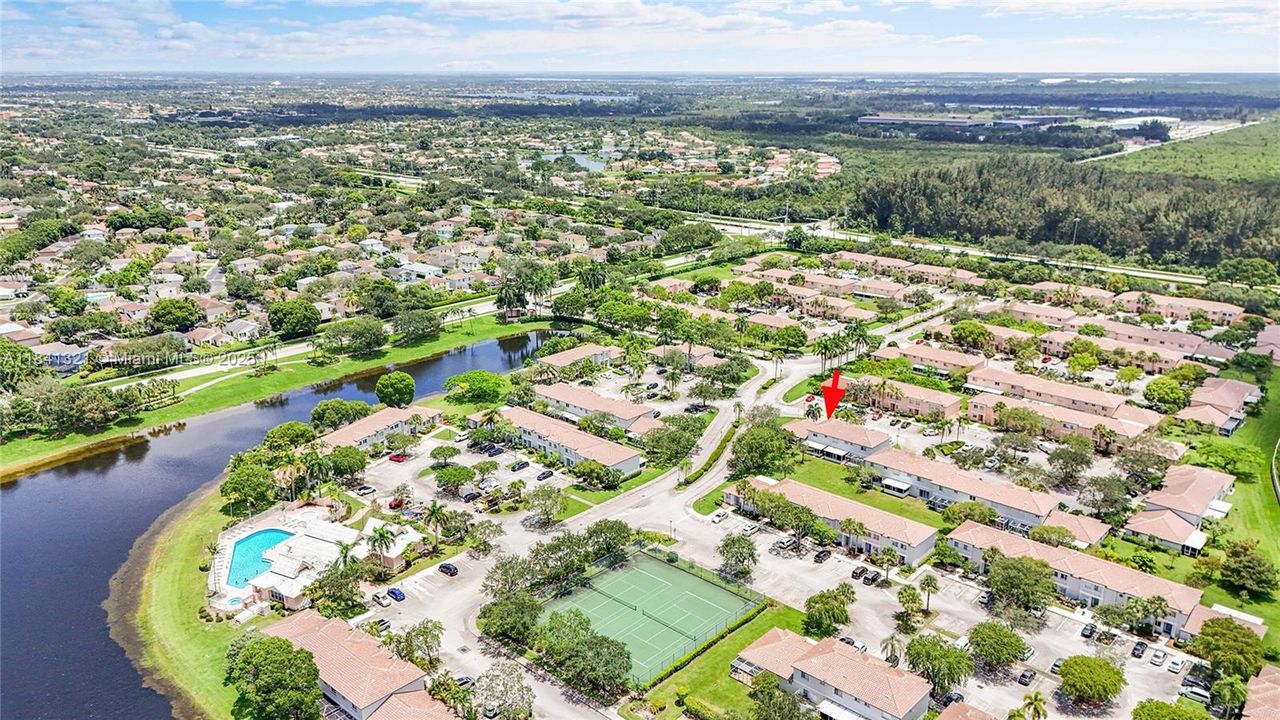 En Venta: $448,000 (3 camas, 2 baños, 1361 Pies cuadrados)