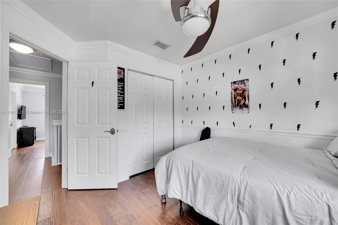 En Venta: $448,000 (3 camas, 2 baños, 1361 Pies cuadrados)