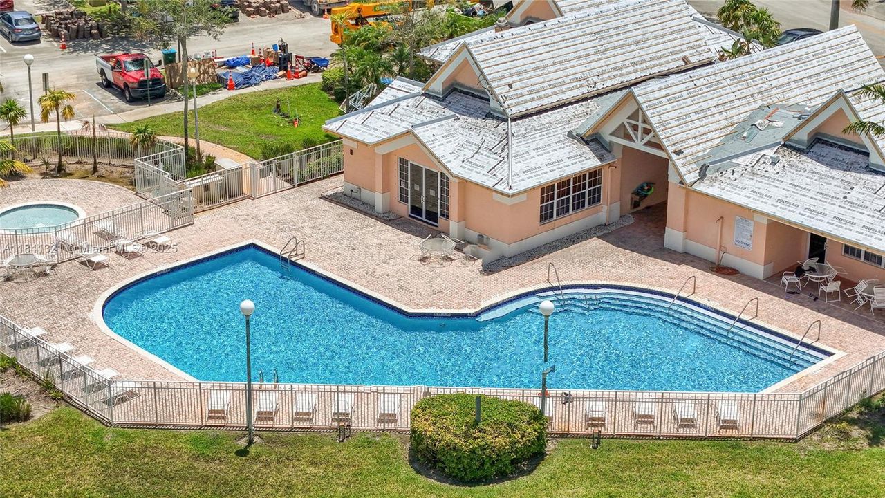 En Venta: $448,000 (3 camas, 2 baños, 1361 Pies cuadrados)