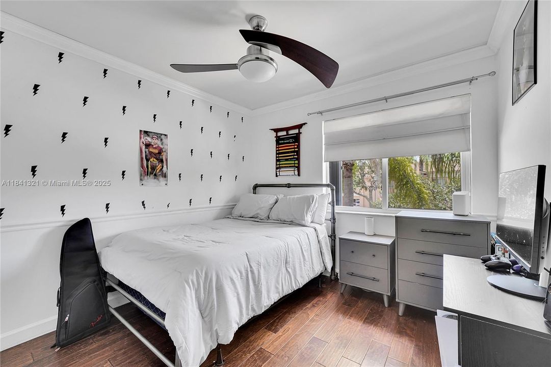 En Venta: $448,000 (3 camas, 2 baños, 1361 Pies cuadrados)