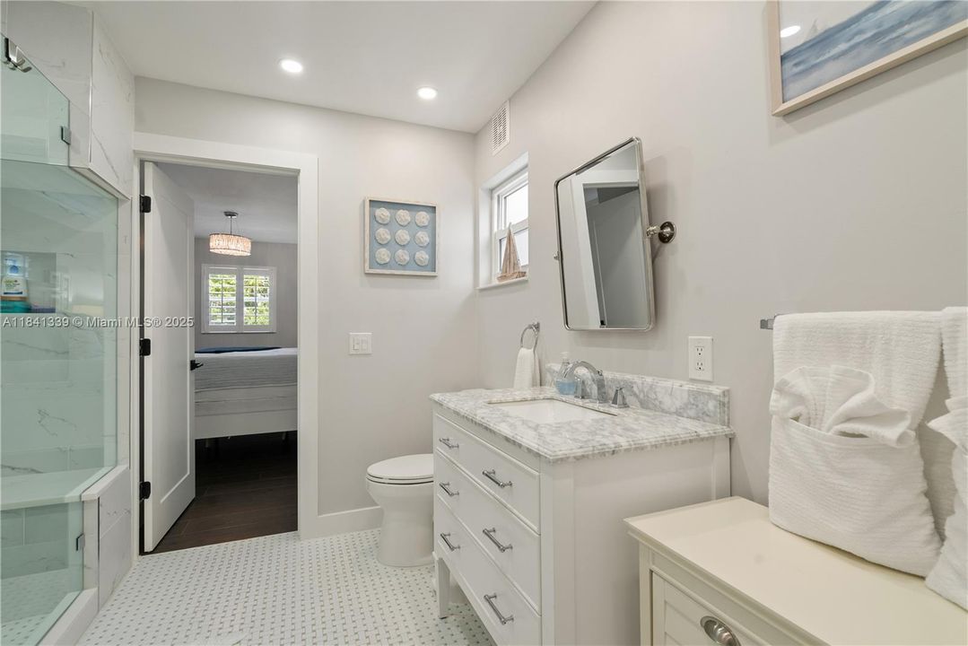 待售: $2,340,000 (4 贝兹, 3 浴室, 2025 平方英尺)