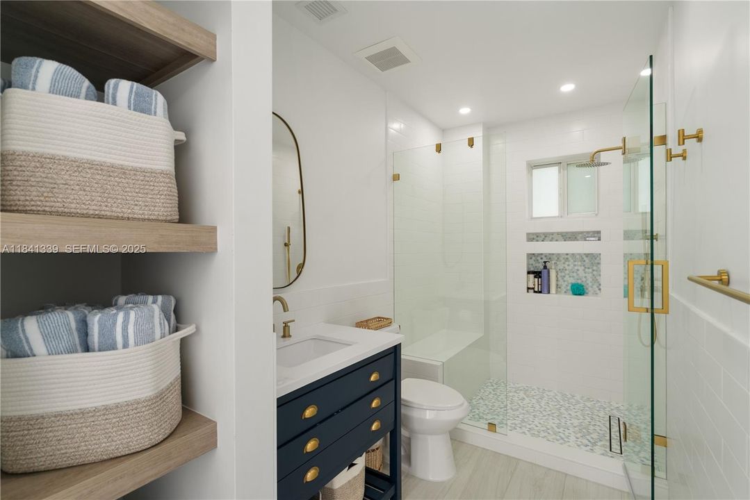 待售: $2,340,000 (4 贝兹, 3 浴室, 2025 平方英尺)