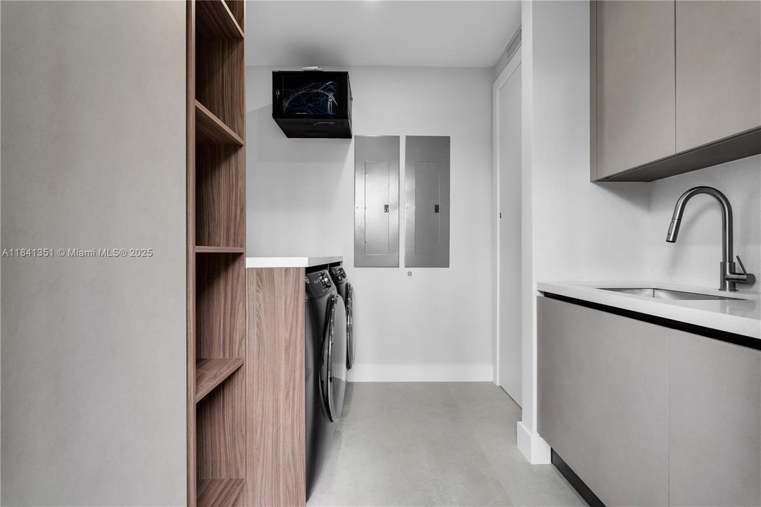 待售: $6,655,000 (6 贝兹, 5 浴室, 3520 平方英尺)