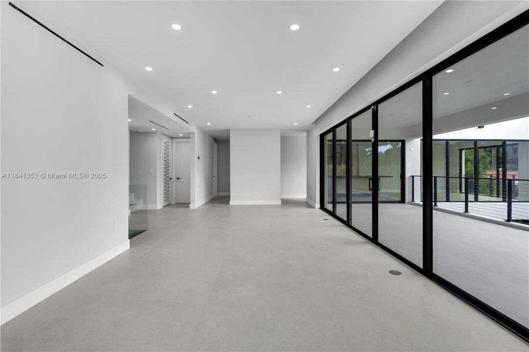 待售: $6,655,000 (6 贝兹, 5 浴室, 3520 平方英尺)