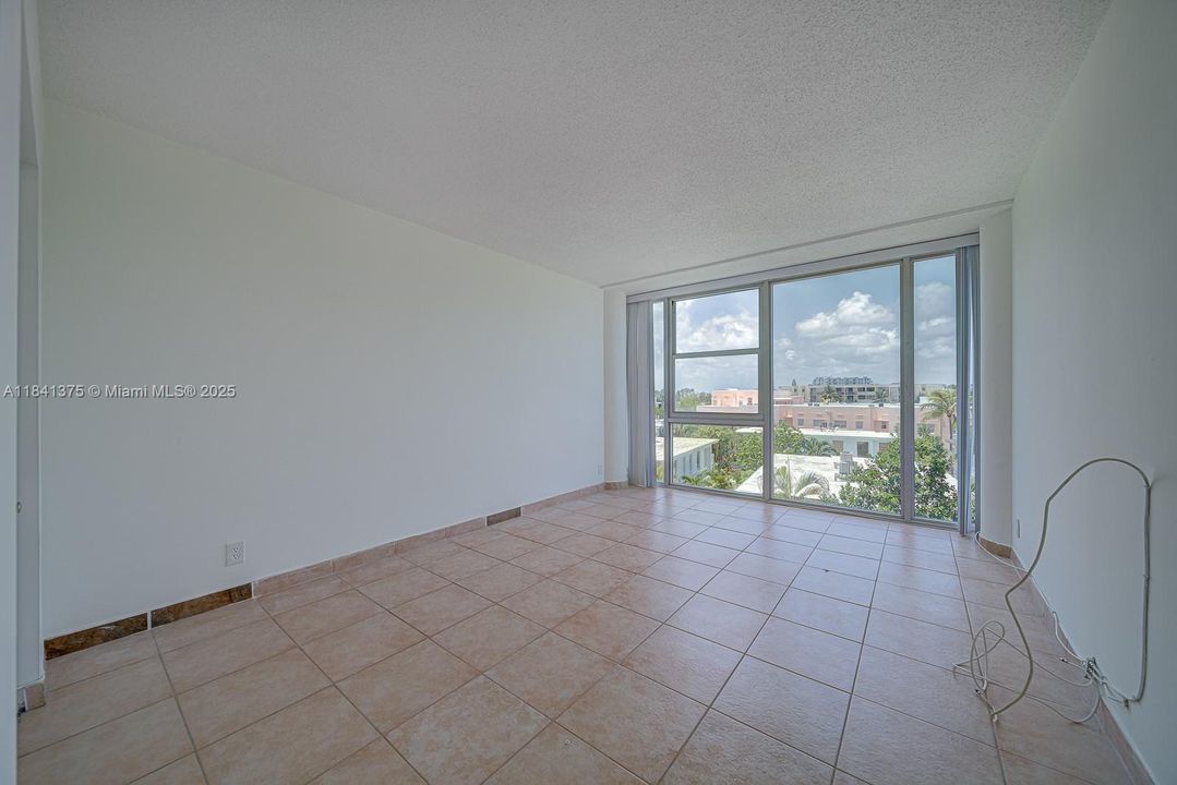 最近售出: $395,000 (2 贝兹, 2 浴室, 1550 平方英尺)