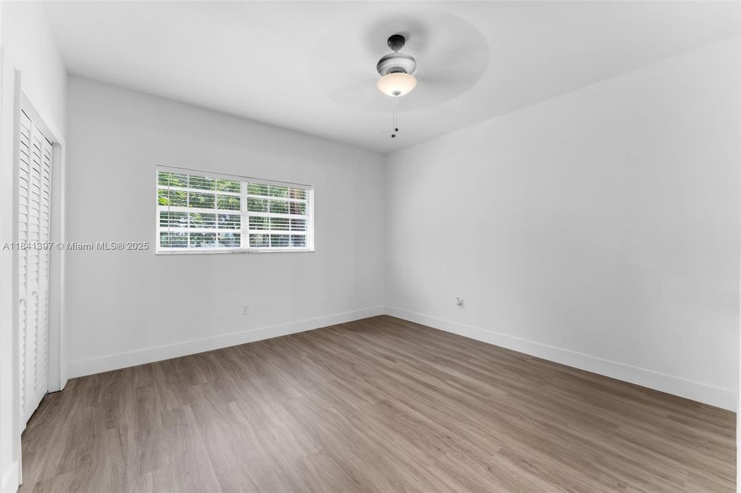 Недавно продано: $430,000 (2 спален, 2 ванн, 1280 Квадратных фут)