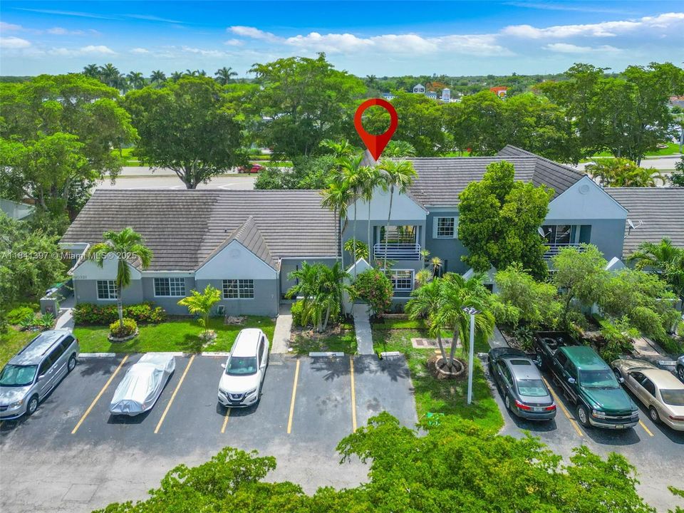 Недавно продано: $430,000 (2 спален, 2 ванн, 1280 Квадратных фут)