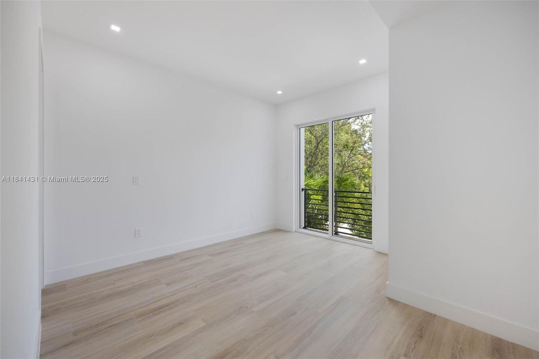 En Venta: $1,575,000 (3 camas, 3 baños, 2574 Pies cuadrados)