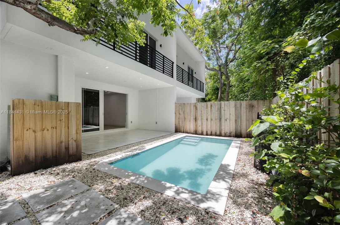 En Venta: $1,575,000 (3 camas, 3 baños, 2574 Pies cuadrados)