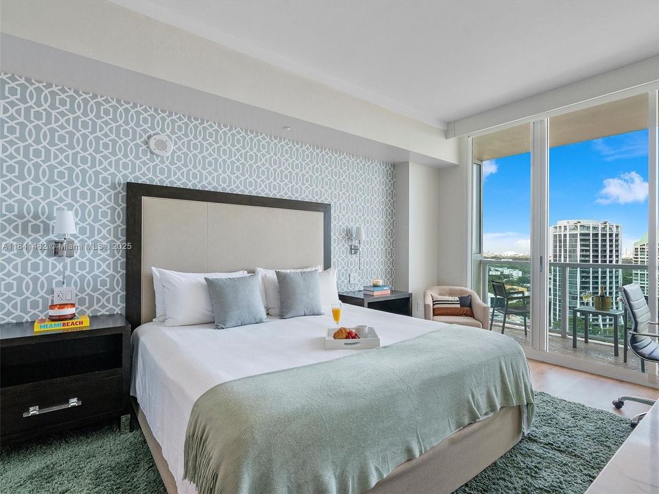 Недавно продано: $699,000 (1 спален, 2 ванн, 767 Квадратных фут)