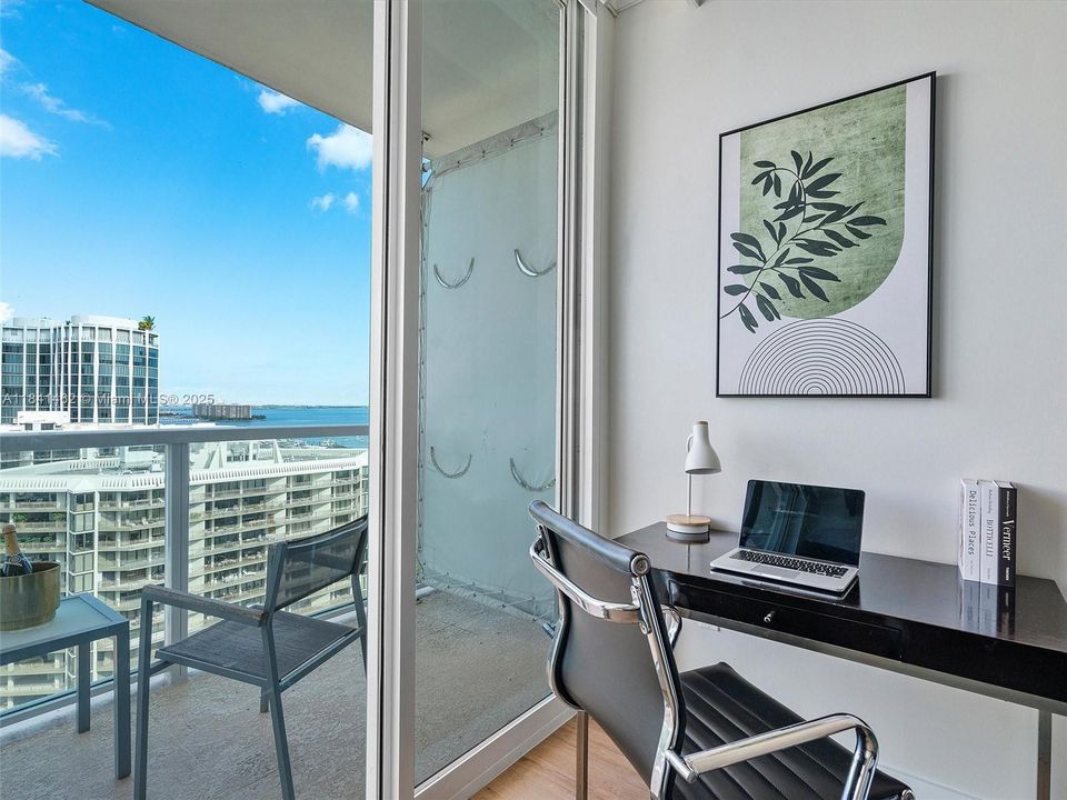 Недавно продано: $699,000 (1 спален, 2 ванн, 767 Квадратных фут)