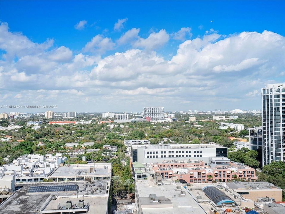 Недавно продано: $699,000 (1 спален, 2 ванн, 767 Квадратных фут)