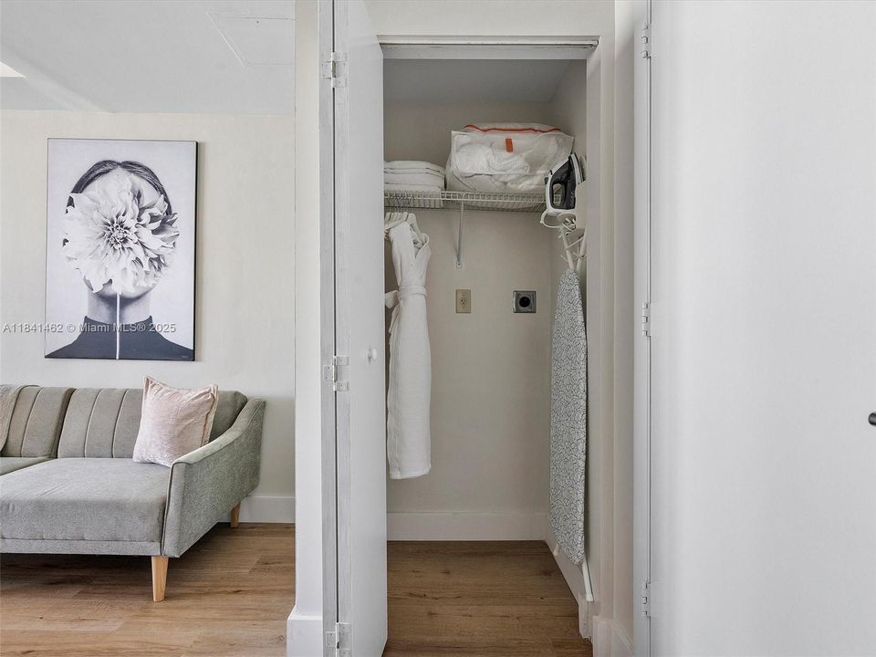 Недавно продано: $699,000 (1 спален, 2 ванн, 767 Квадратных фут)