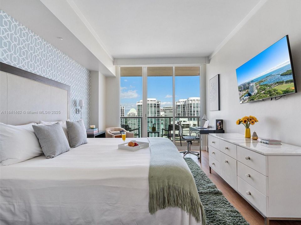 Недавно продано: $699,000 (1 спален, 2 ванн, 767 Квадратных фут)