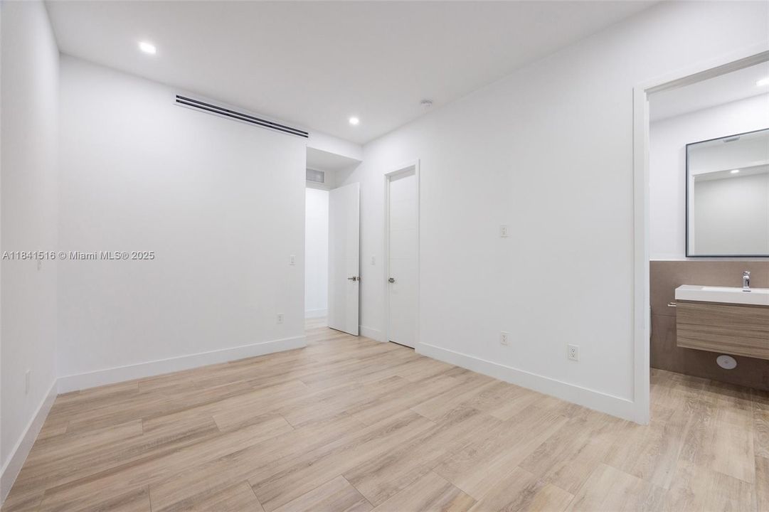 待售: $1,575,000 (3 贝兹, 3 浴室, 2574 平方英尺)