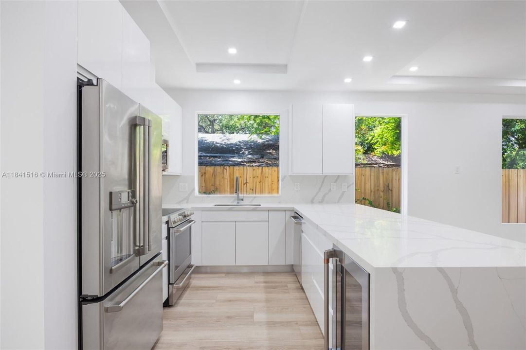 待售: $1,575,000 (3 贝兹, 3 浴室, 2574 平方英尺)