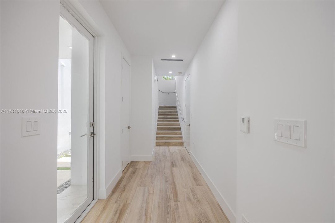 待售: $1,575,000 (3 贝兹, 3 浴室, 2574 平方英尺)