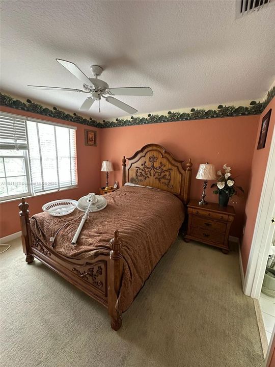 Active With Contract: $799,900 (5 beds, 5 baths, 3561 Square Feet)