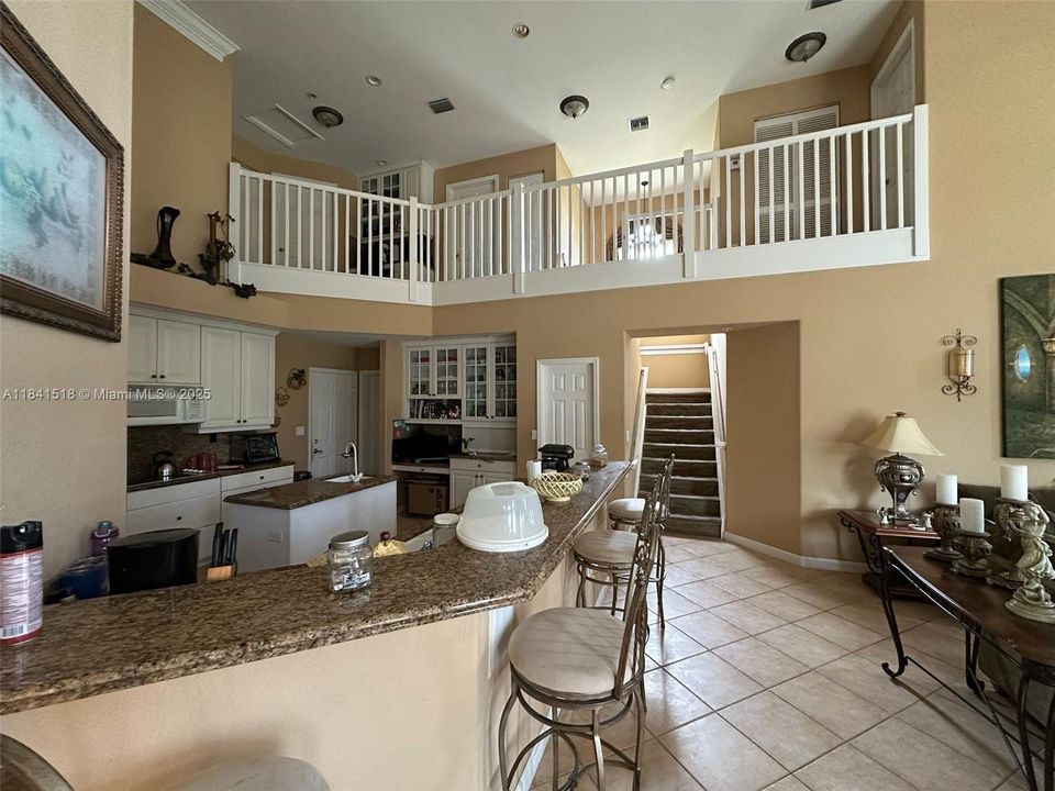 Active With Contract: $799,900 (5 beds, 5 baths, 3561 Square Feet)