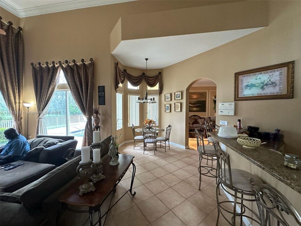 Active With Contract: $799,900 (5 beds, 5 baths, 3561 Square Feet)