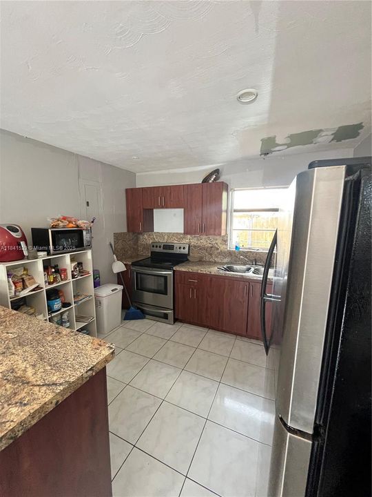 Active With Contract: $585,000 (0 beds, 0 baths, 1948 Square Feet)