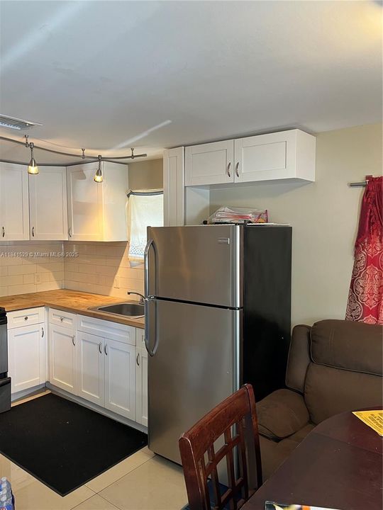 Active With Contract: $585,000 (0 beds, 0 baths, 1948 Square Feet)