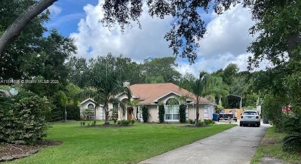 最近售出: $675,000 (4 贝兹, 2 浴室, 2385 平方英尺)