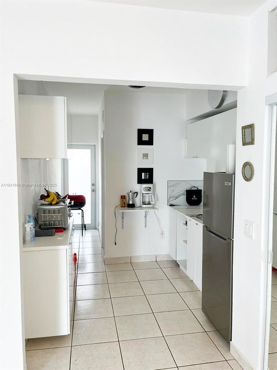 待售: $270,000 (1 贝兹, 1 浴室, 550 平方英尺)