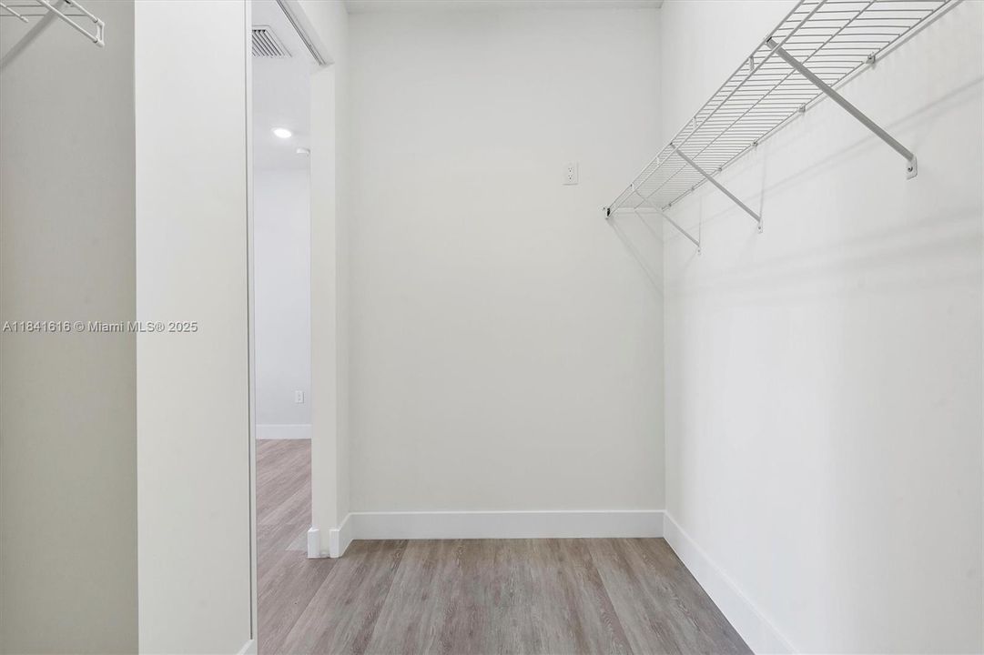 待售: $669,900 (3 贝兹, 2 浴室, 1628 平方英尺)