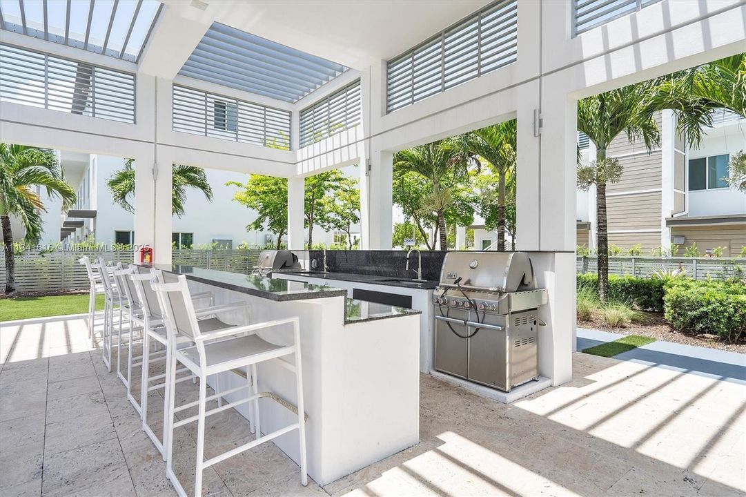 待售: $669,900 (3 贝兹, 2 浴室, 1628 平方英尺)