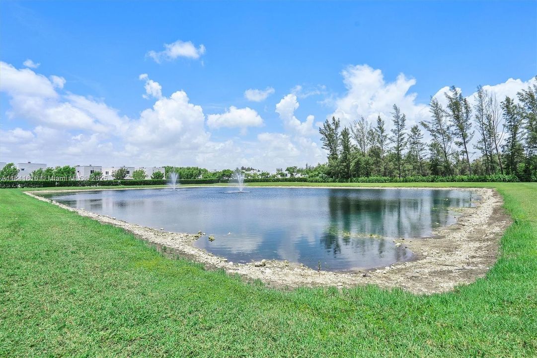 待售: $669,900 (3 贝兹, 2 浴室, 1628 平方英尺)