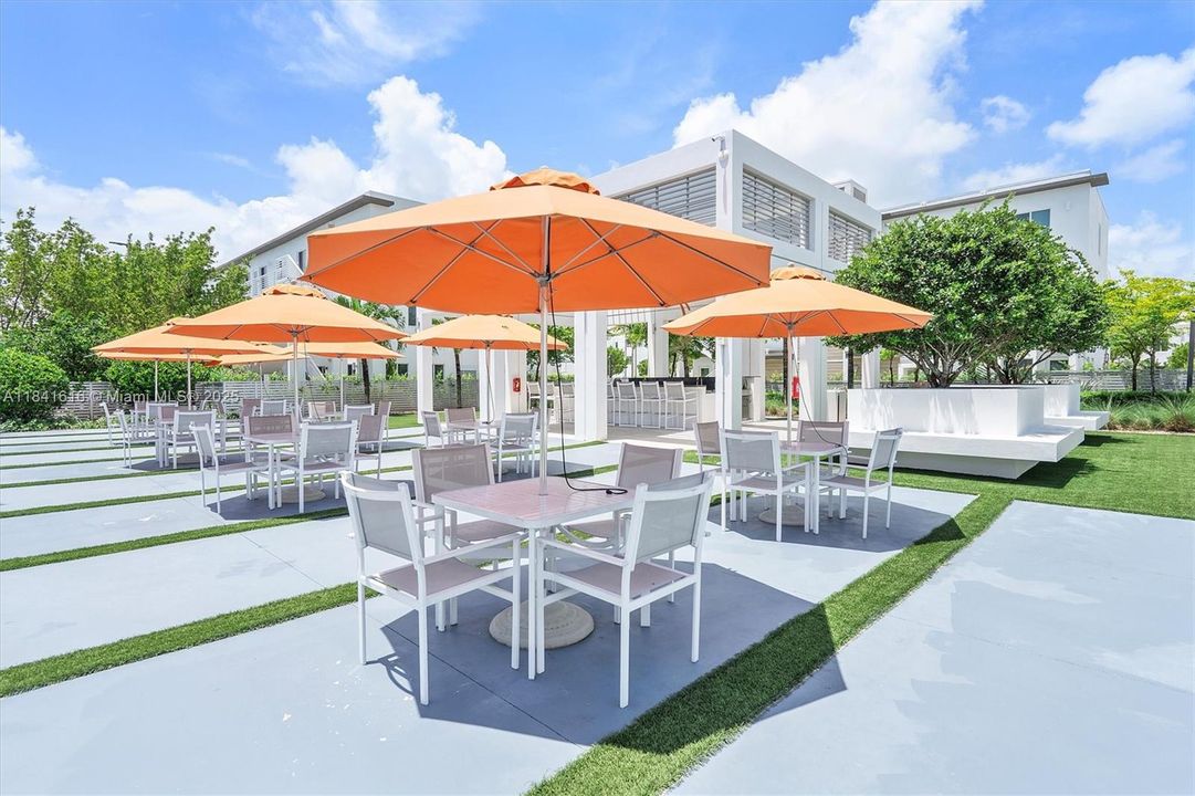 待售: $669,900 (3 贝兹, 2 浴室, 1628 平方英尺)