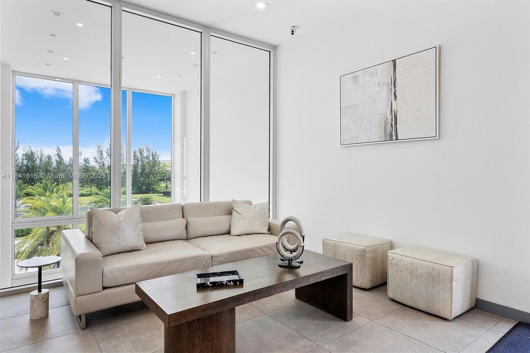 待售: $669,900 (3 贝兹, 2 浴室, 1628 平方英尺)