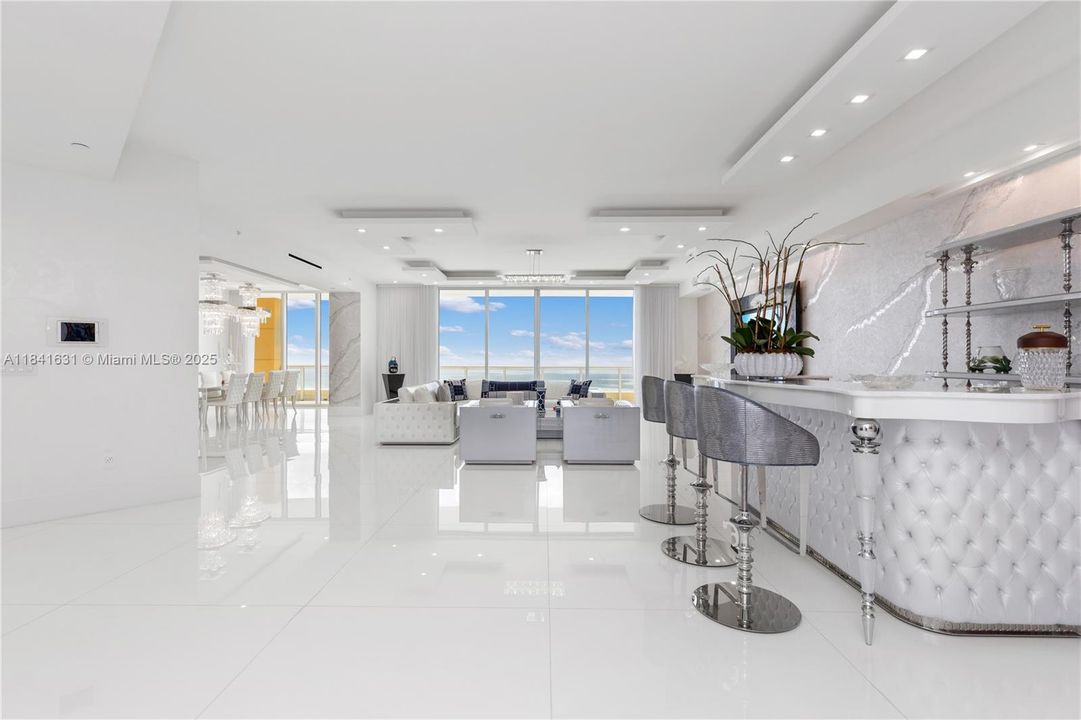 For Sale: $11,360,000 (6 beds, 6 baths, 5672 Square Feet)