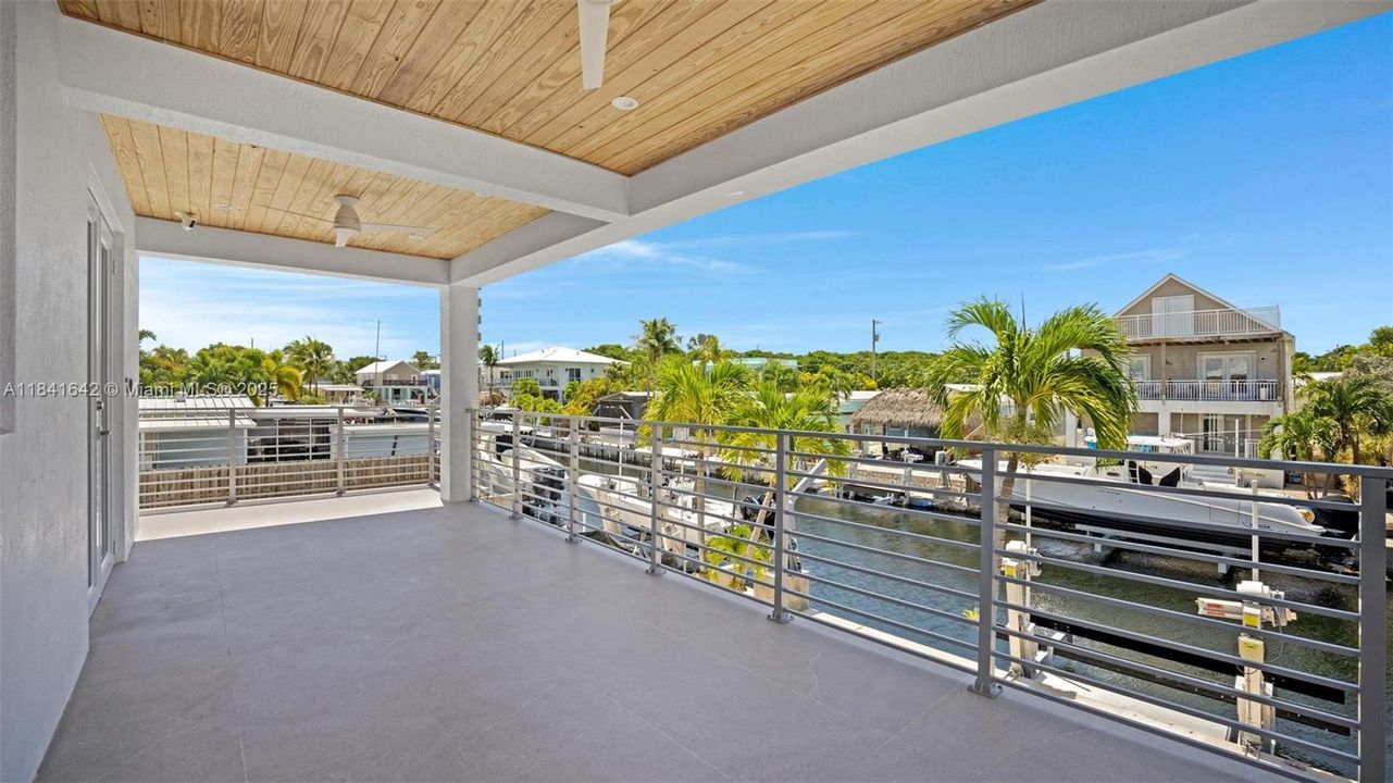 待售: $1,590,000 (3 贝兹, 2 浴室, 1250 平方英尺)