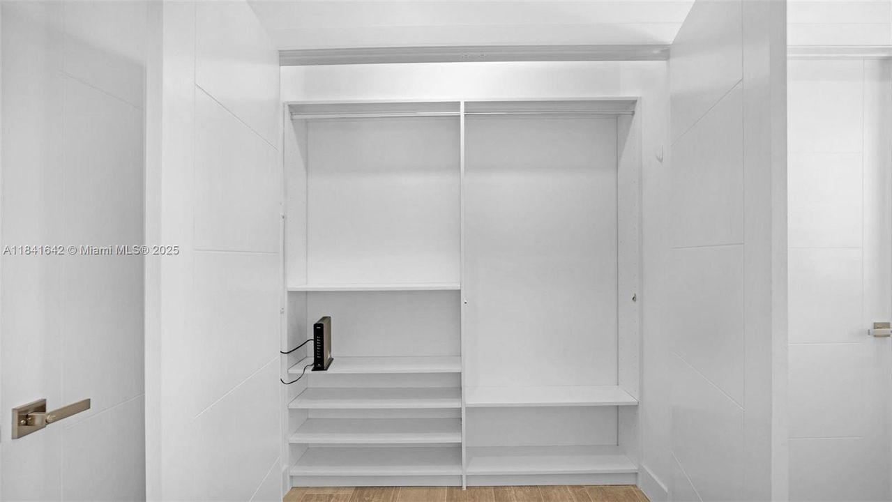 待售: $1,590,000 (3 贝兹, 2 浴室, 1250 平方英尺)